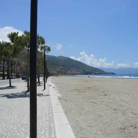Lungomare Apartament Sea View Vlore Exterior photo